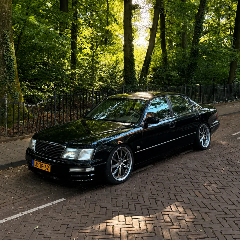 1995 LEXUS LS 400